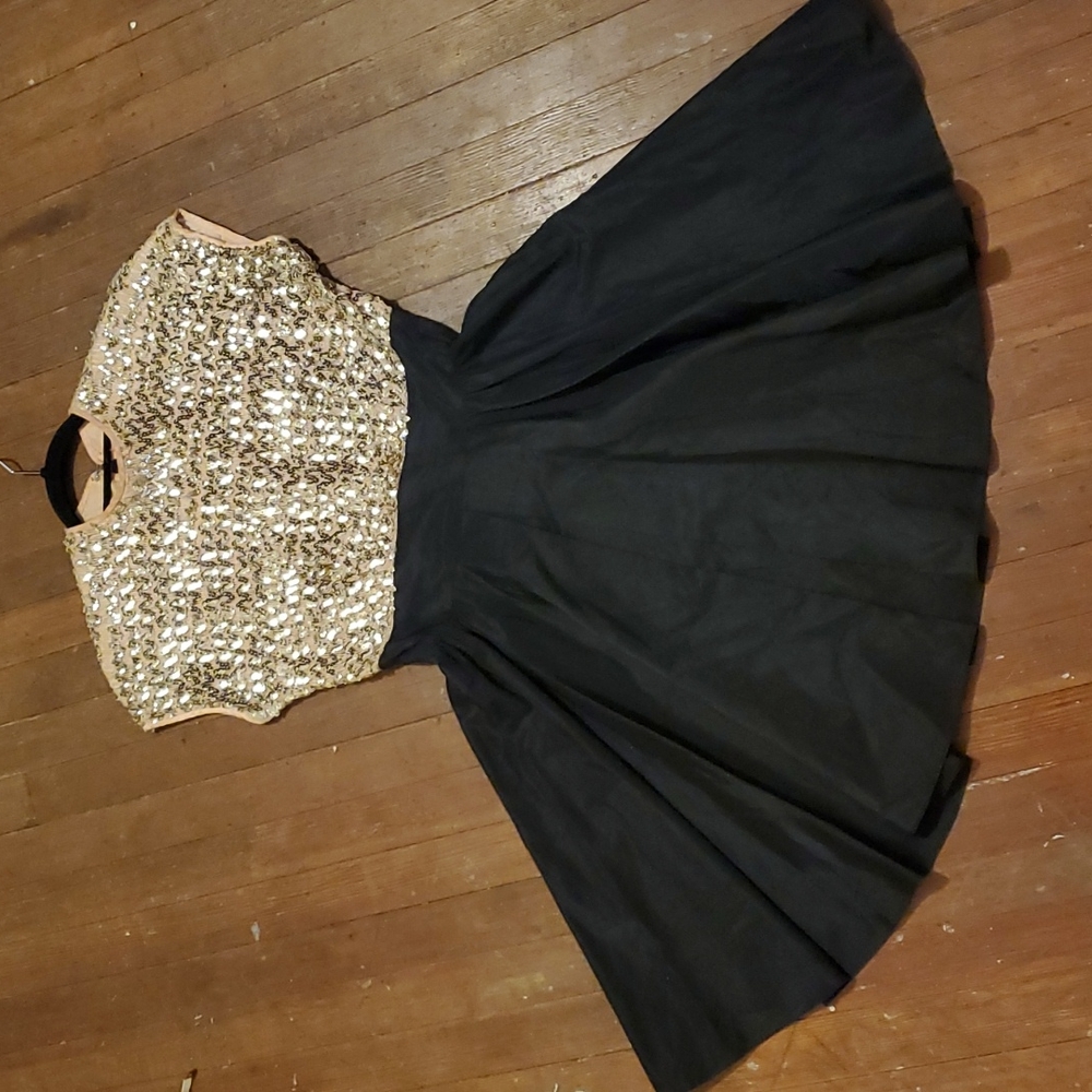 CLOSET CLOSING 7/31 Gold and Black Violet Chachki Dress
